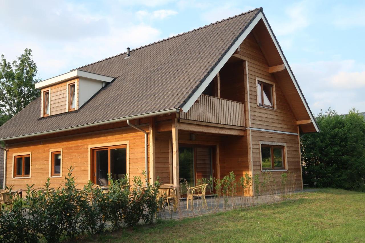 Familiehuis Klokkenweide Villa Loon op Zand Exterior foto